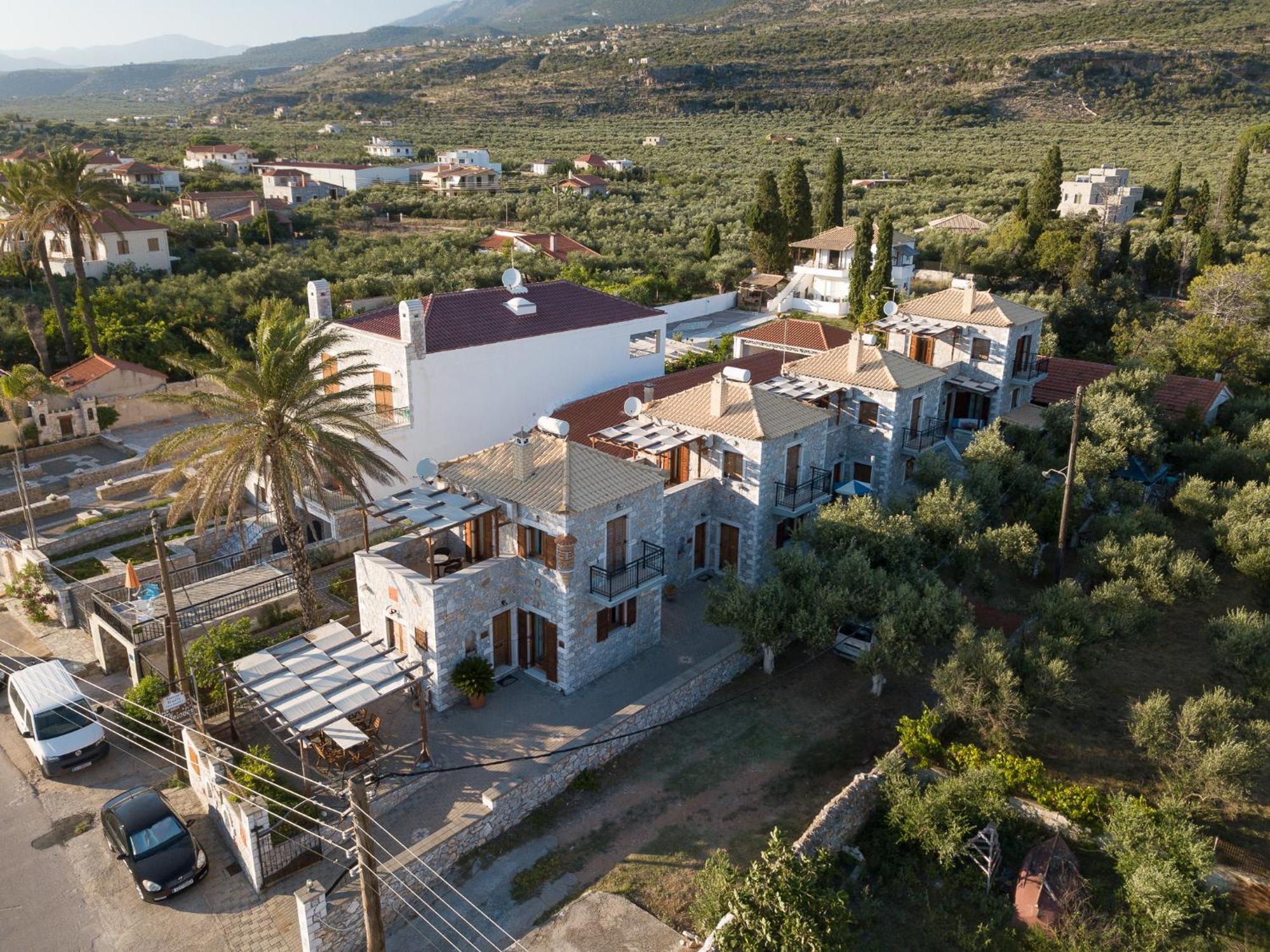 Pleiades Traditional Seaside Villas Agios Nikolaos  Exterior foto