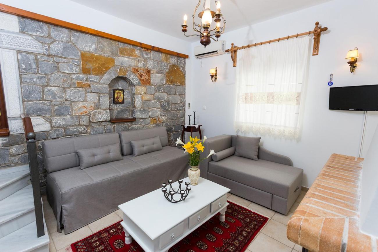 Pleiades Traditional Seaside Villas Agios Nikolaos  Habitación foto